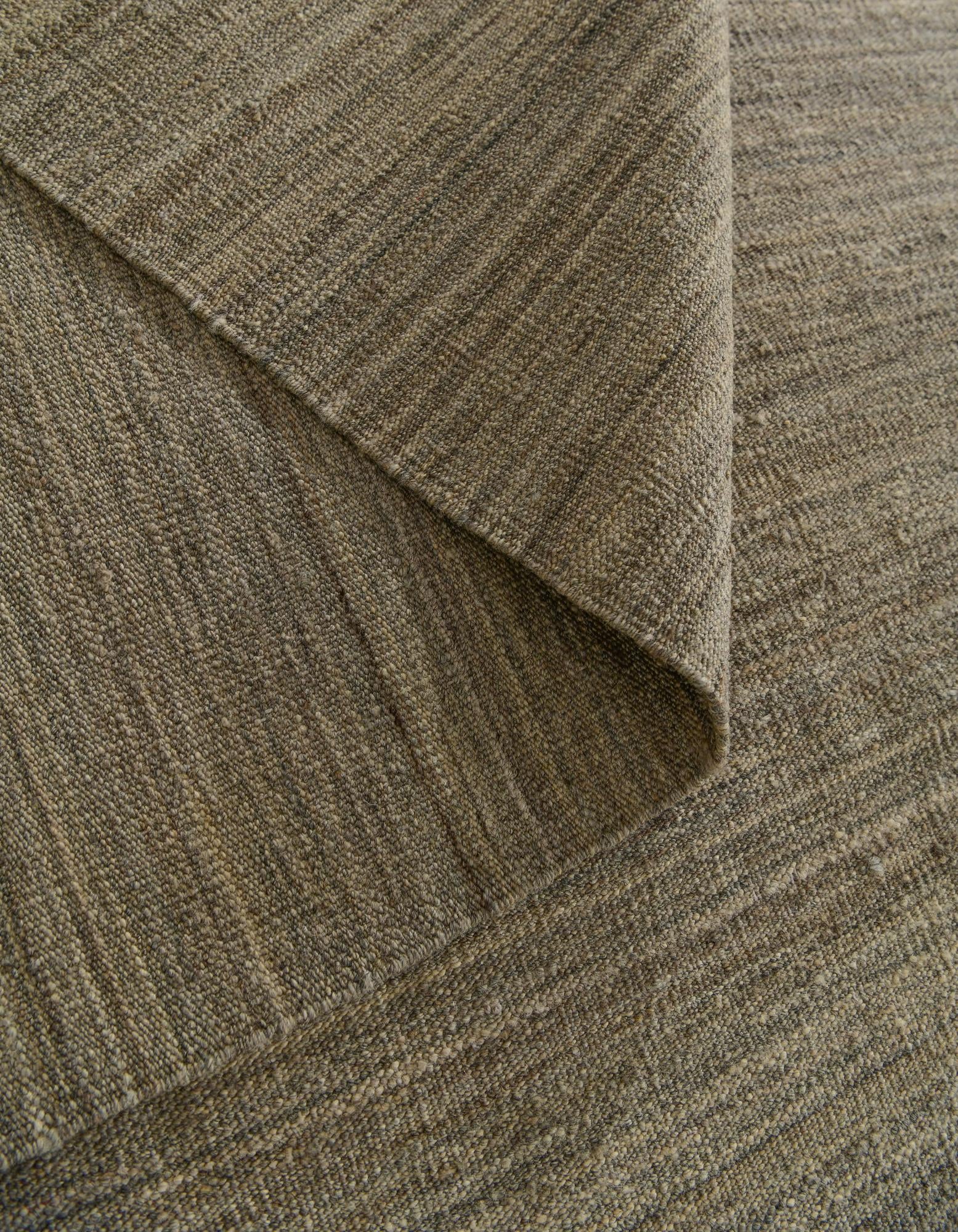 6' 10 x 9' 3 Hand Woven Kilim Modern Wool Rug