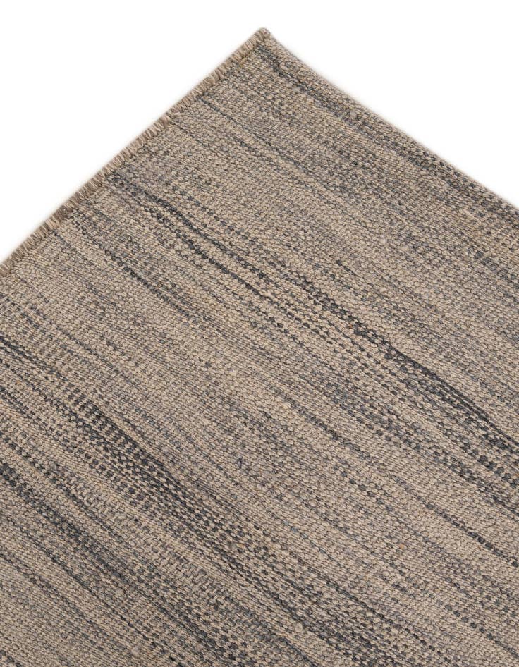 Detail image of 7' 5 x 9' 6  Hand Woven Kilim Modern Wool Rug