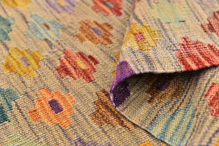 2' 10 x 4' 10 Hand Woven Kilim Modern Wool Rug