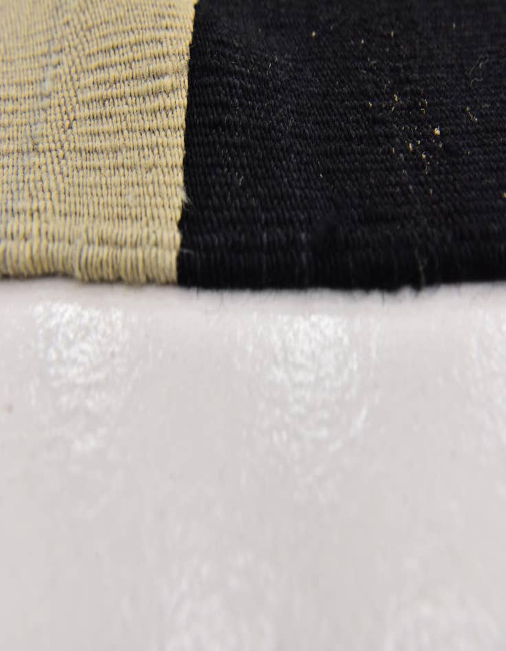 Detail image of 5' x 6' 6  Hand Woven Kilim Modern Wool Rug