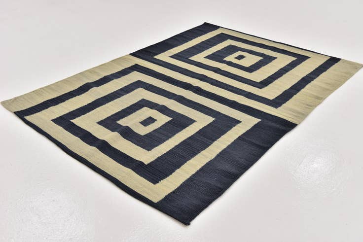 Detail image of 4' 2 x 5' 10 Hand Woven Kilim Modern Wool Rug