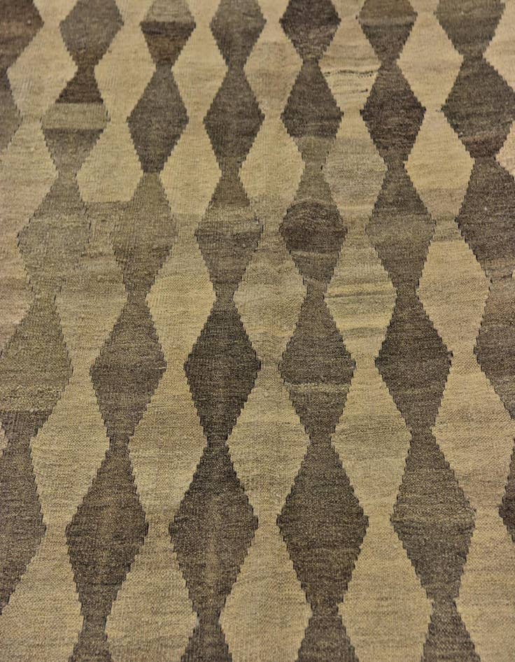 Detail image of 5' 3 x 7' 7  Hand Woven Kilim Modern Wool Rug