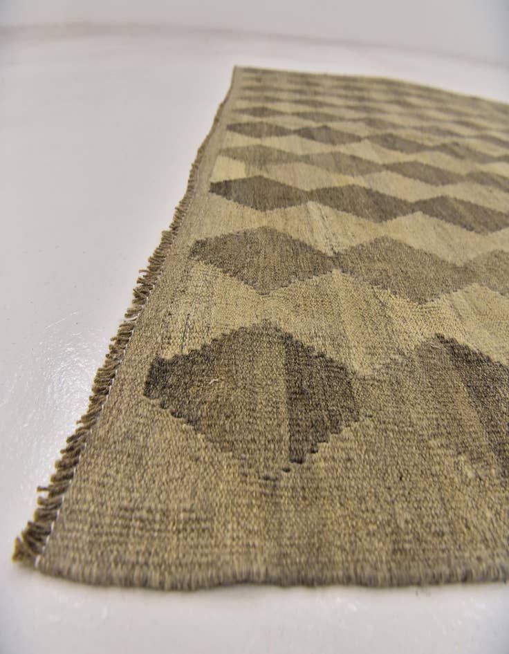 Detail image of 5' 3 x 7' 7  Hand Woven Kilim Modern Wool Rug
