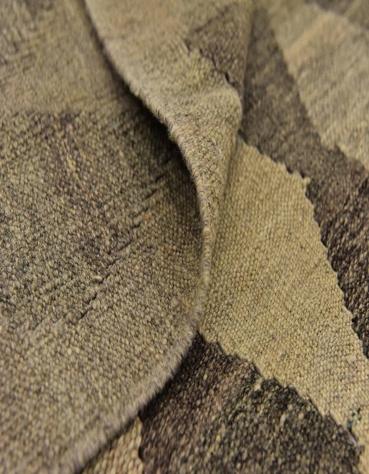 Detail image of 5' 3 x 7' 7  Hand Woven Kilim Modern Wool Rug