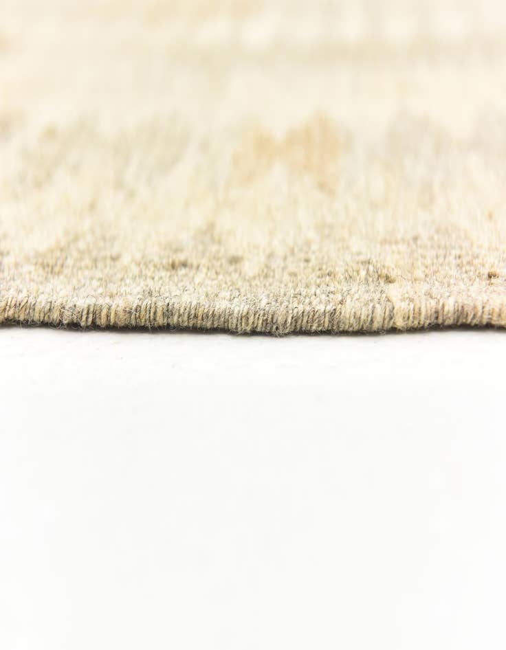 Detail image of 5' 7 x 8' 4  Hand Woven Kilim Modern Wool Rug