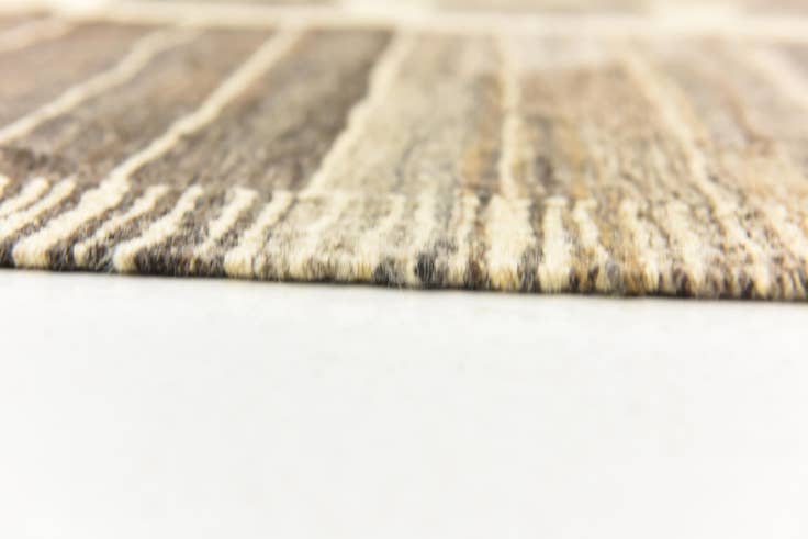 Detail image of 275cm x 375cm Hand Woven Kilim Modern Wool Rug