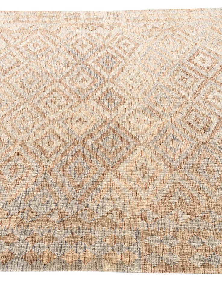 Detail image of 5' 7 x 7' 9  Hand Woven Kilim Modern Wool Rug