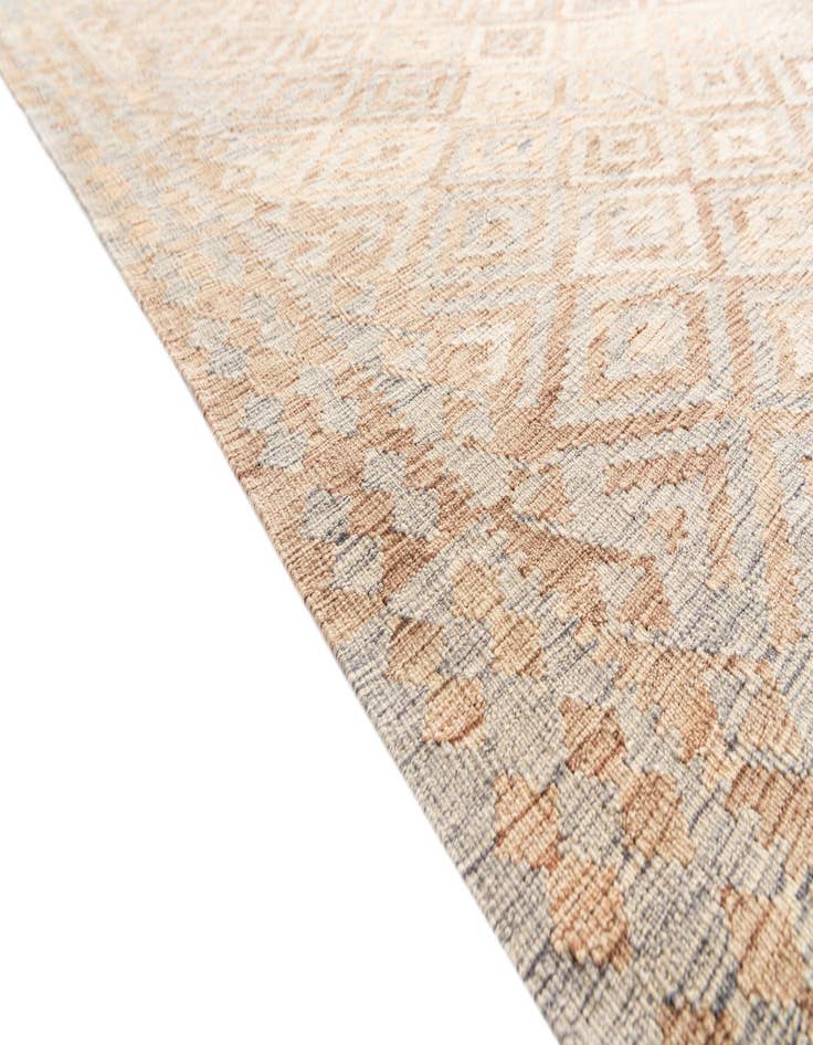 Detail image of 5' 7 x 7' 9  Hand Woven Kilim Modern Wool Rug