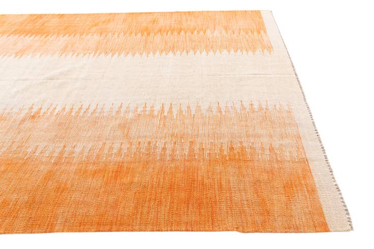 Detail image of 6' 5 x 9' 9 Hand Woven Kilim Modern Wool Rug