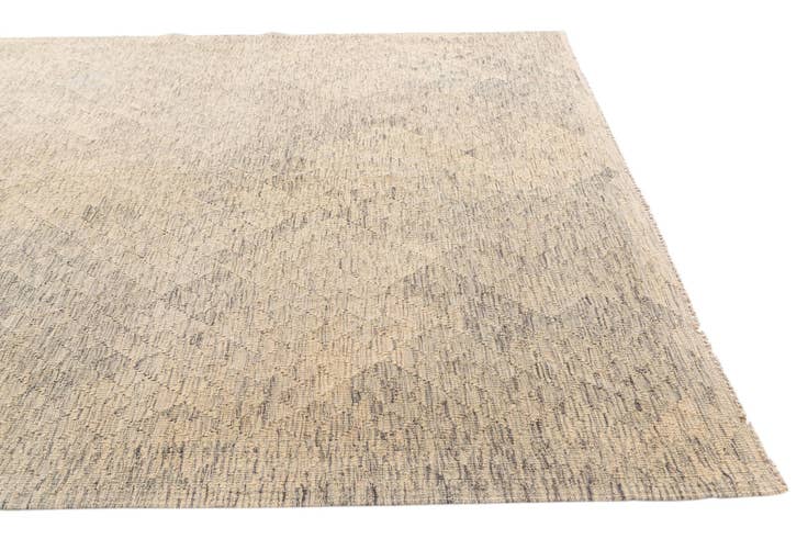Detail image of 6' 6 x 9' 7 Hand Woven Kilim Modern Wool Rug
