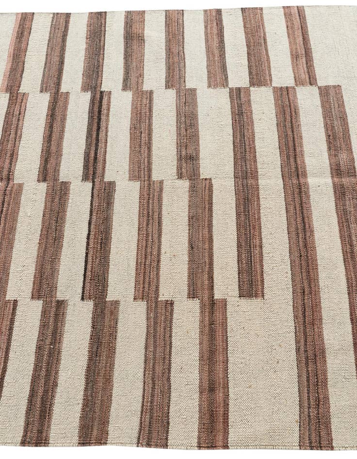 Detail image of 4' 3 x 5' 10  Hand Woven Kilim Modern Wool Rug