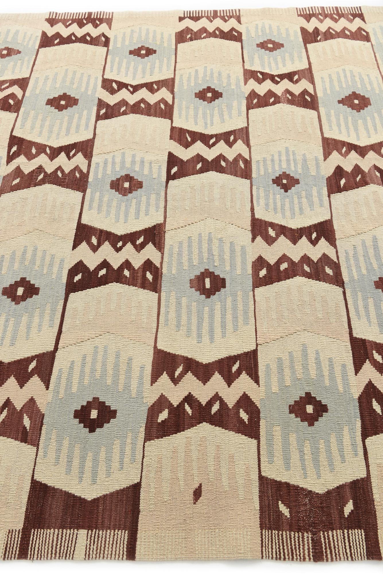 6' 8 x 9' 10 Hand Woven Kilim Modern Wool Rug