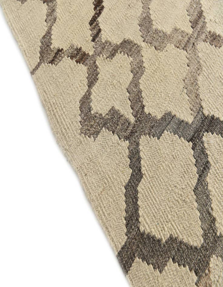 Detail image of 6' 4 x 7' 8 Hand Woven Kilim Modern Wool Rug