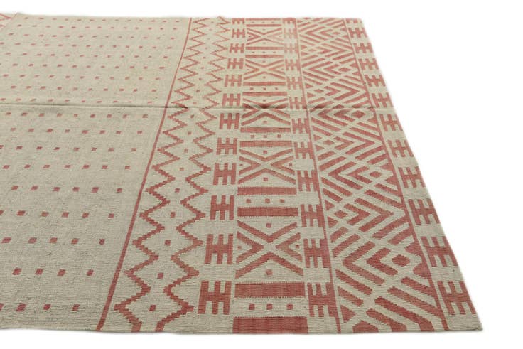 Detail image of 7' 1 x 9' 5 Hand Woven Kilim Modern Wool Rug