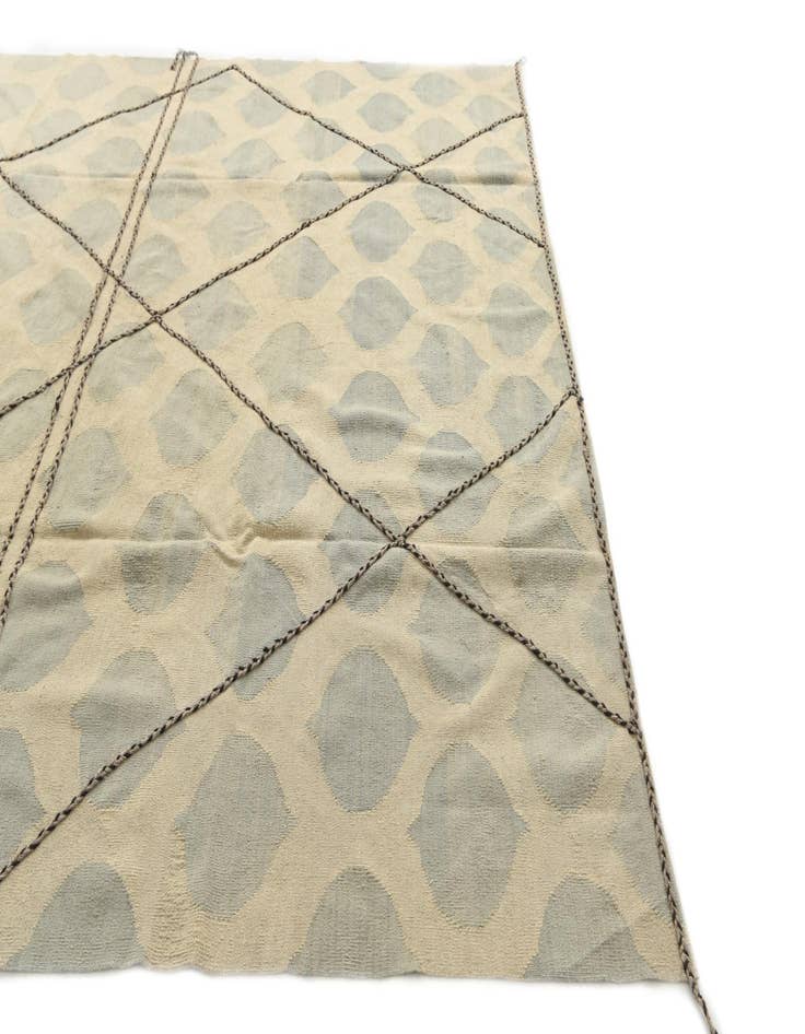 Detail image of 8' 2 x 9' 8  Hand Woven Kilim Modern Wool Rug