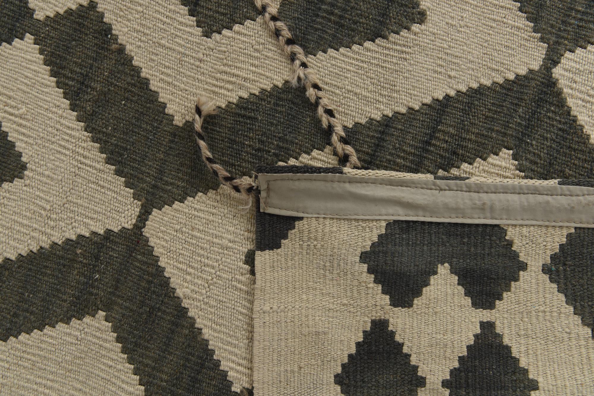 8' 8 x 9' 10 Hand Woven Kilim Modern Wool Rug