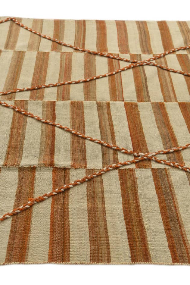 Detail image of 5' 5 x 7' 9 Hand Woven Kilim Modern Wool Rug