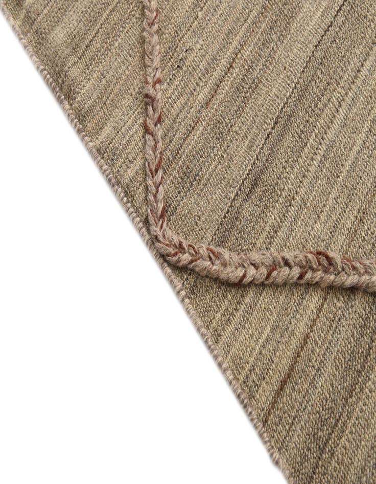 Detail image of 5' x 6' 6  Hand Woven Kilim Modern Wool Rug