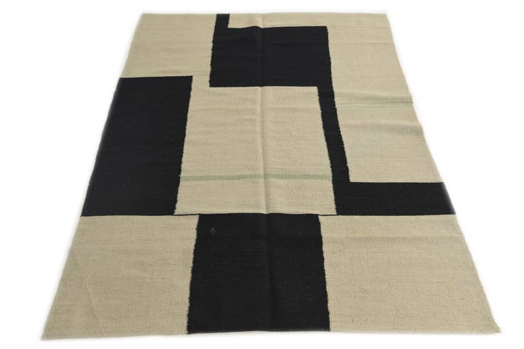 Detail image of 4' x 5' 10 Hand Woven Kilim Modern Wool Rug