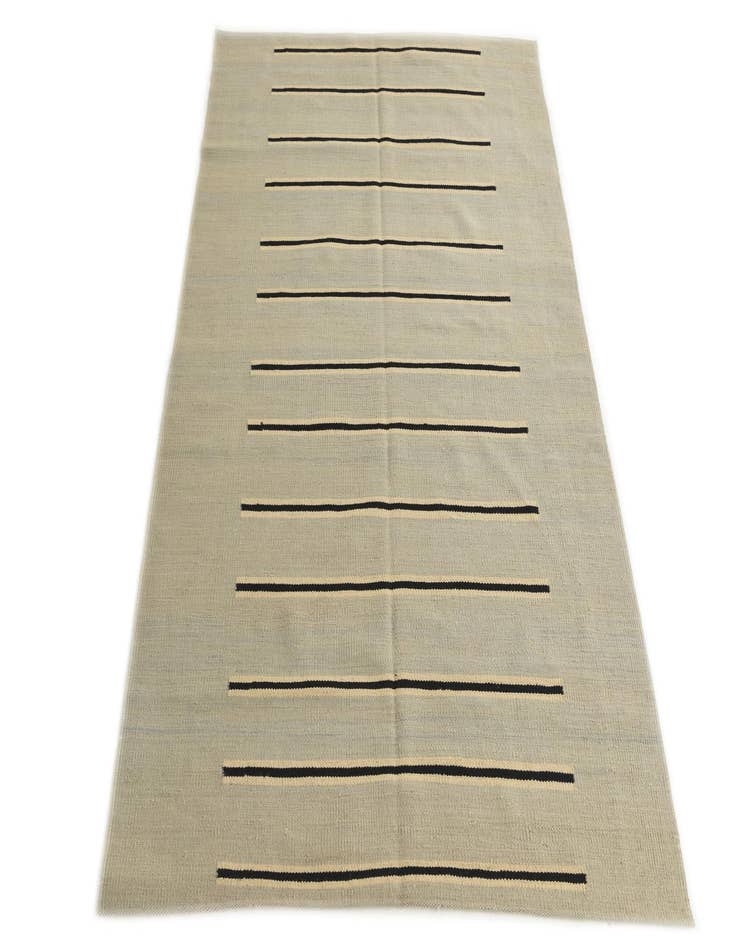 Detail image of 4' x 6' 1  Hand Woven Kilim Modern Wool Rug