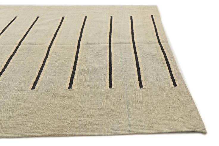 Detail image of 4' x 6' 1 Hand Woven Kilim Modern Wool Rug