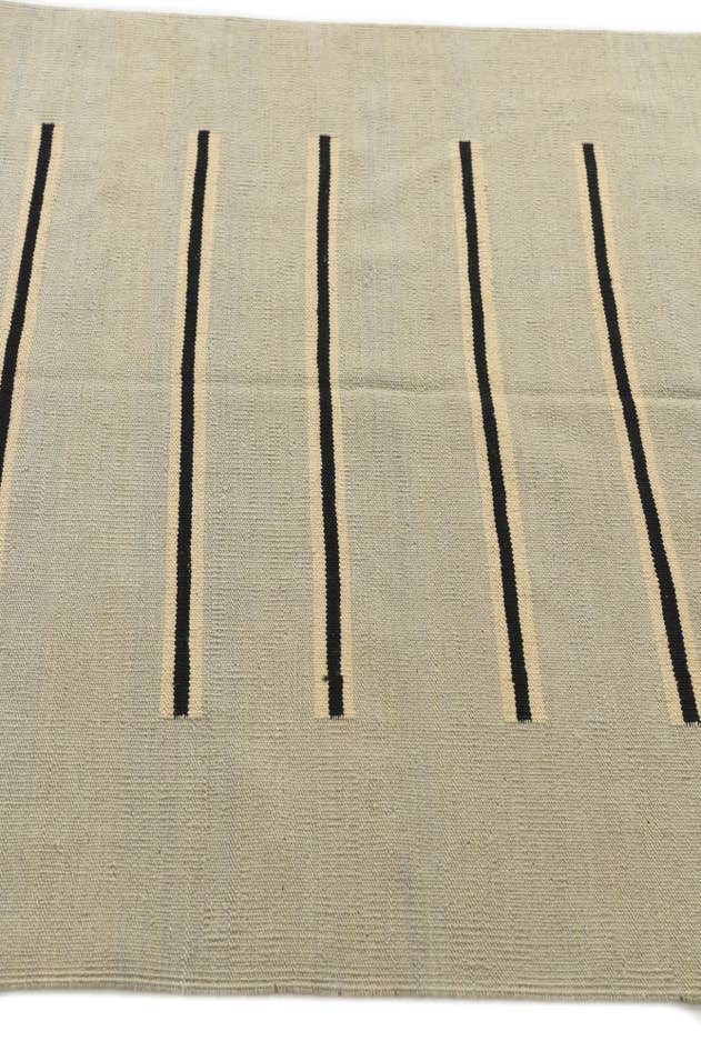 Detail image of 4' x 6' 1 Hand Woven Kilim Modern Wool Rug