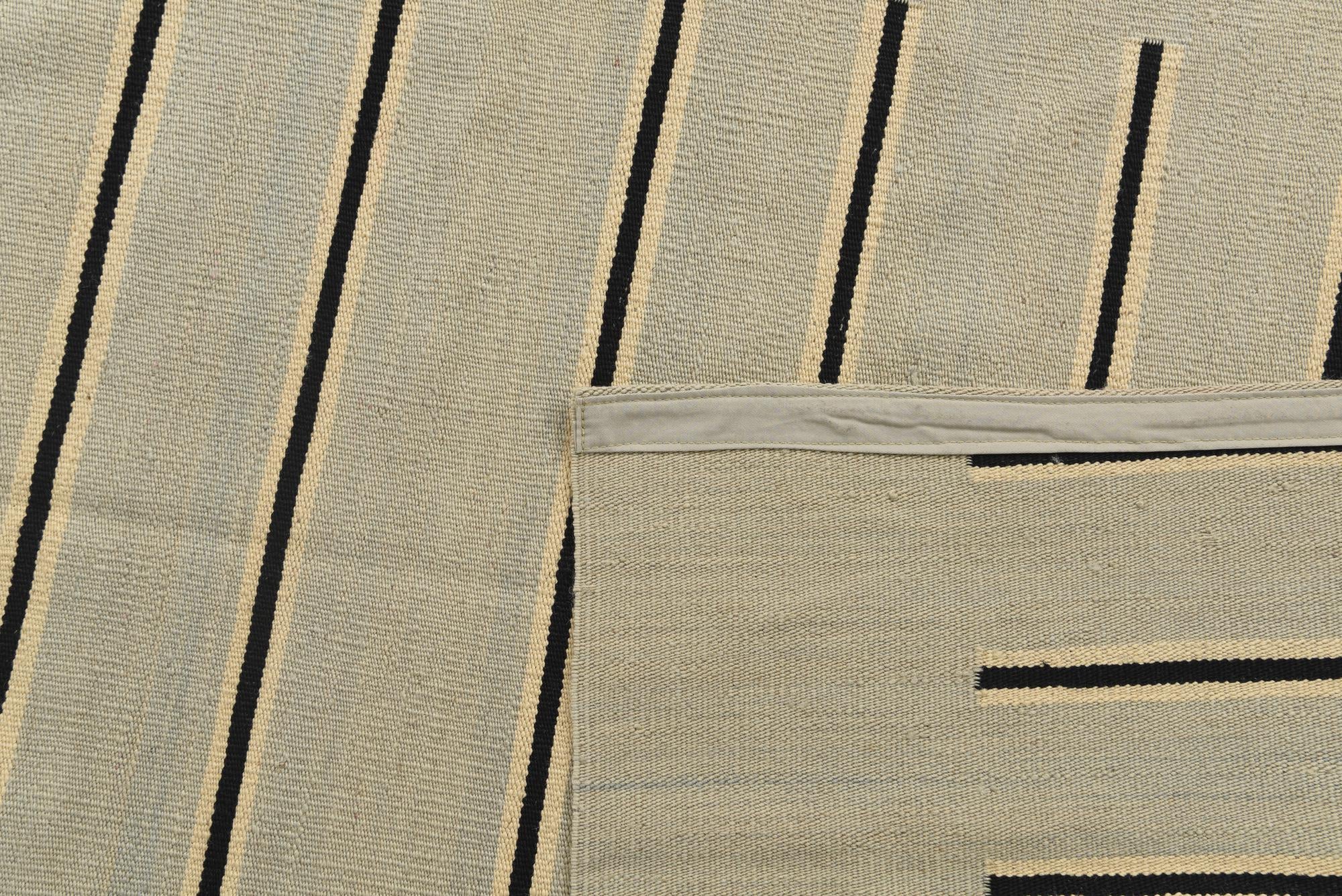4' x 6' 1 Hand Woven Kilim Modern Wool Rug
