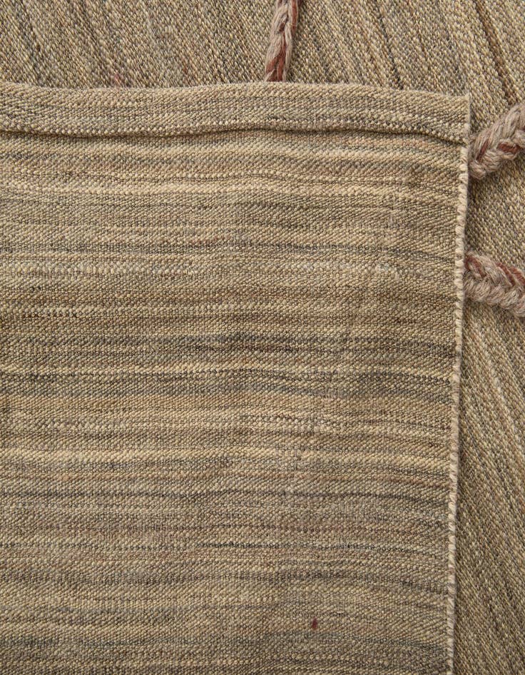 Detail image of 5' x 8'  Hand Woven Kilim Modern Wool Rug