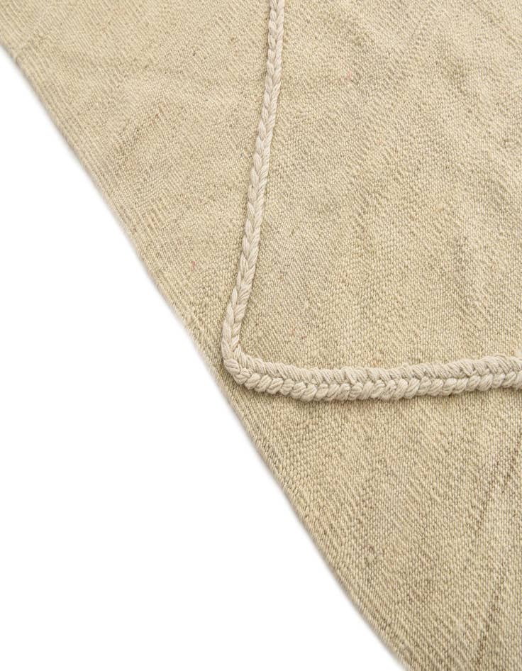 Detail image of 8' 7 x 10'  Hand Woven Kilim Modern Wool Rug