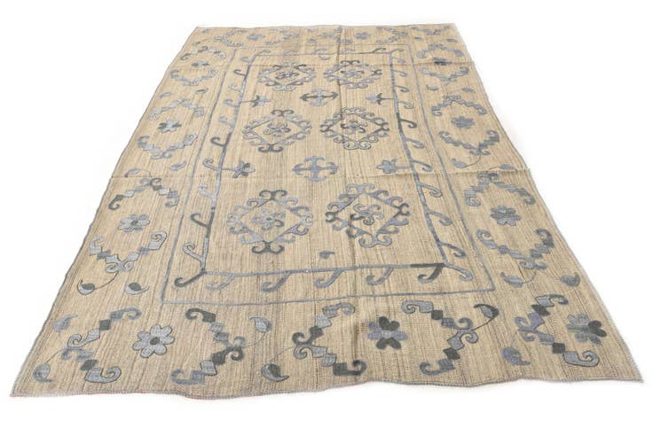 Detail image of 6' 8 x 9' 5 Hand Woven Kilim Modern Wool Rug