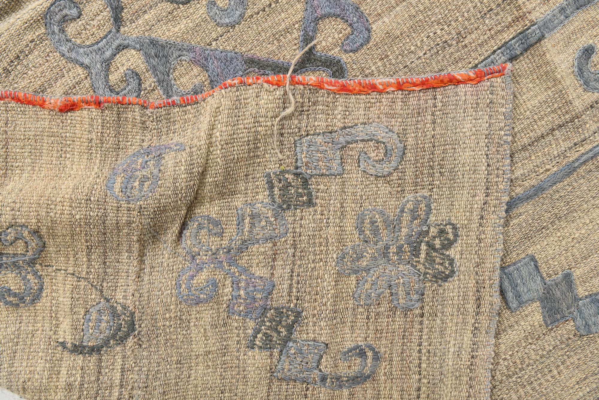 6' 8 x 9' 5 Hand Woven Kilim Modern Wool Rug
