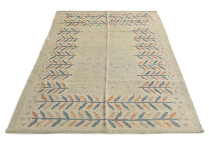 5' 1 x 6' 5 Hand Woven Kilim Modern Wool Rug