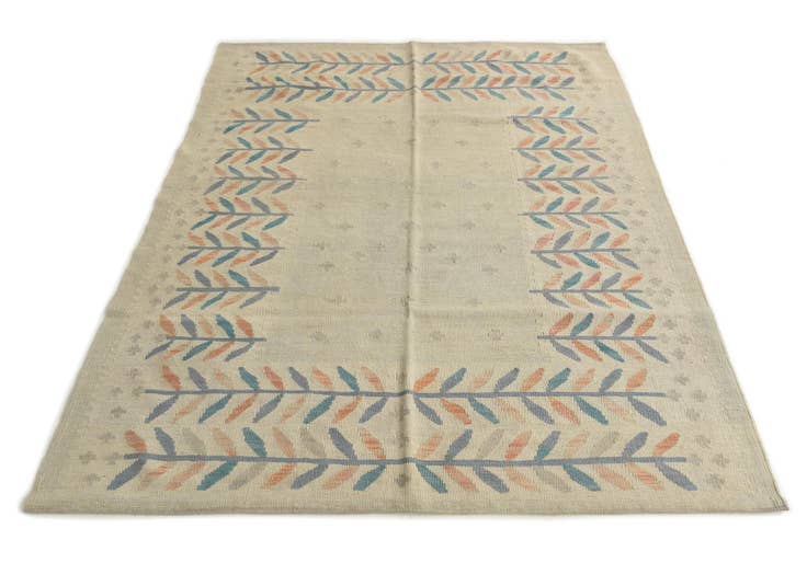 Detail image of 5' 1 x 6' 5 Hand Woven Kilim Modern Wool Rug