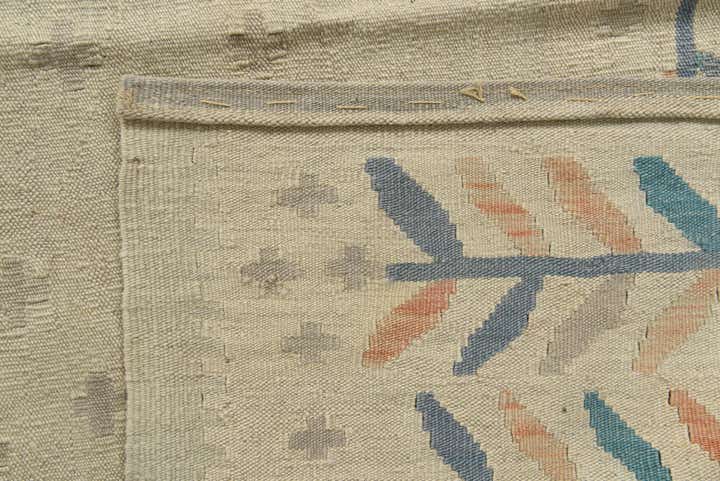 5' 1 x 6' 5 Hand Woven Kilim Modern Wool Rug