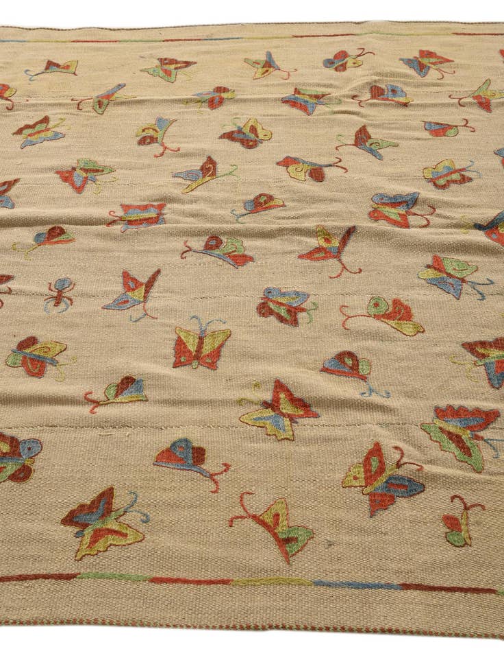 Detail image of 5' 10 x 7' 9  Hand Woven Kilim Modern Wool Rug