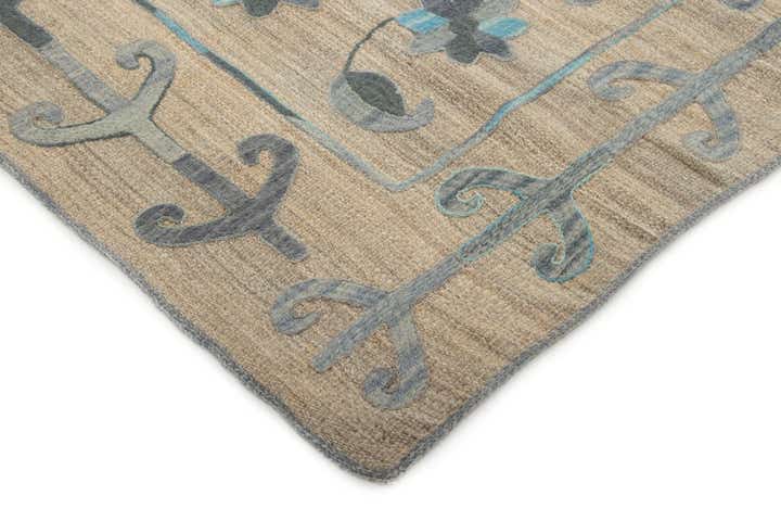 5' 11 x 7' 8 Hand Knotted Kilim Wool Rug