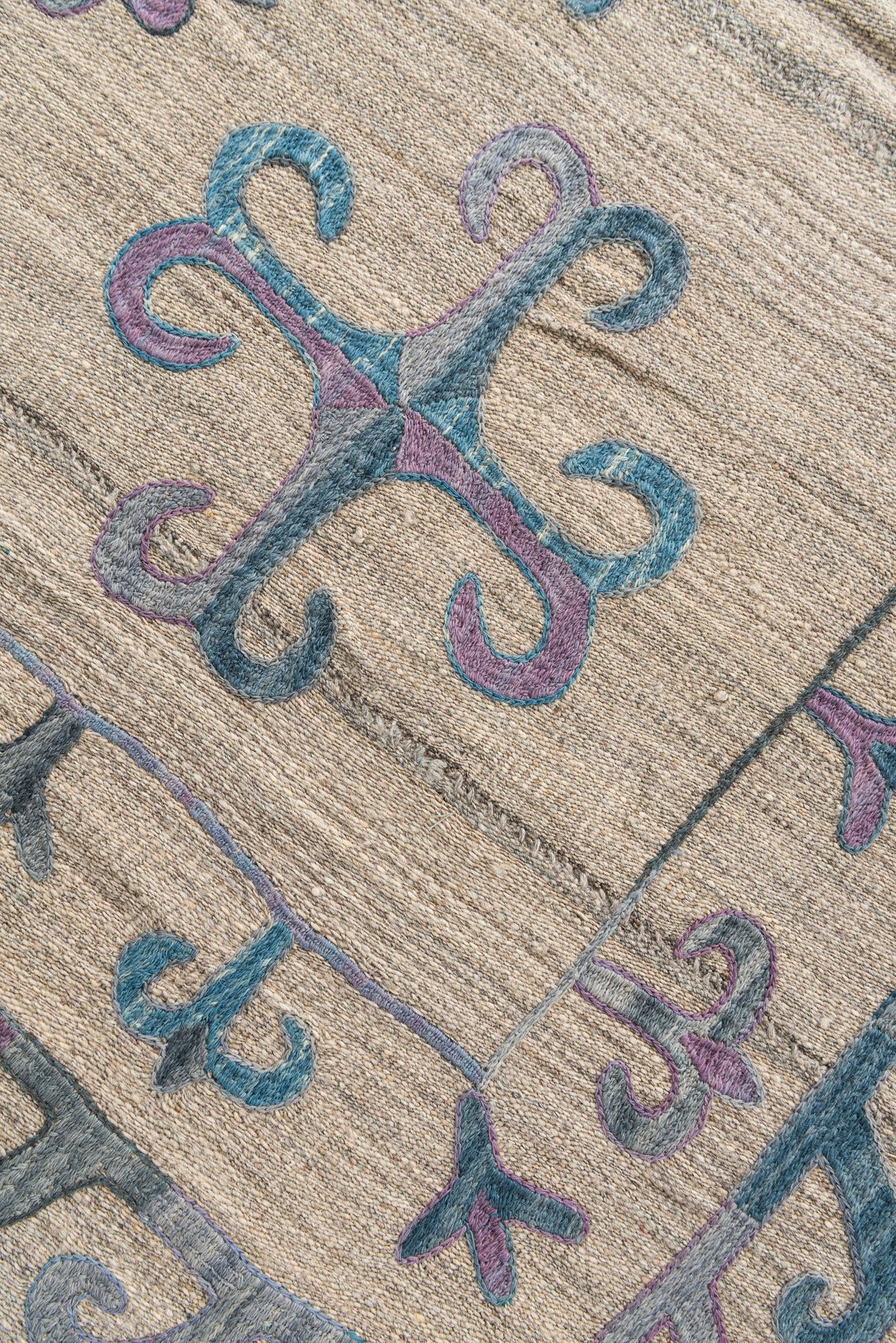 4' x 6' 7 Hand Woven Kilim Suzani Wool Rug