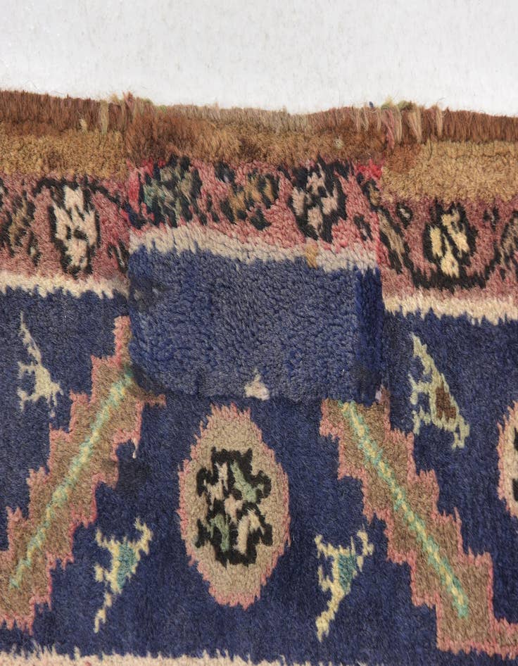 Detail image of 5' x 9' 2 Koliaei Wool Rug