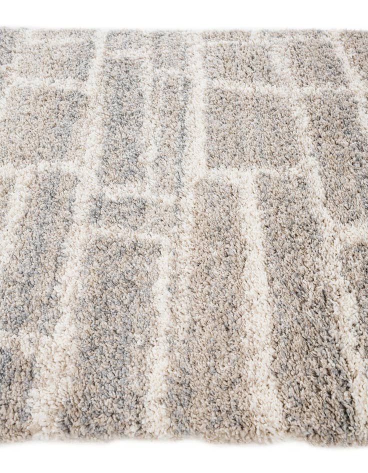 Detail image of 5' 4 x 7' 7 Lagom Shag Rug