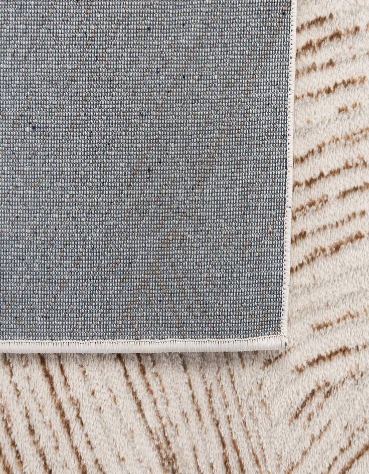 Detail image of 5' x 7' 5 Laguna Rug