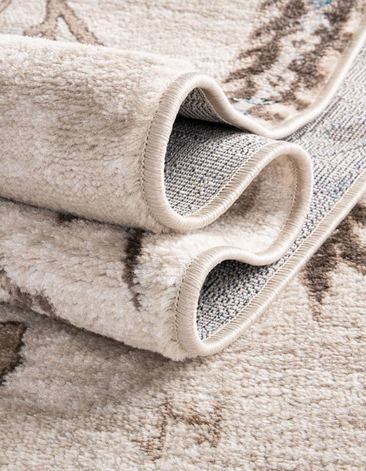 Detail image of 5' 3 x 8' Laguna Rug