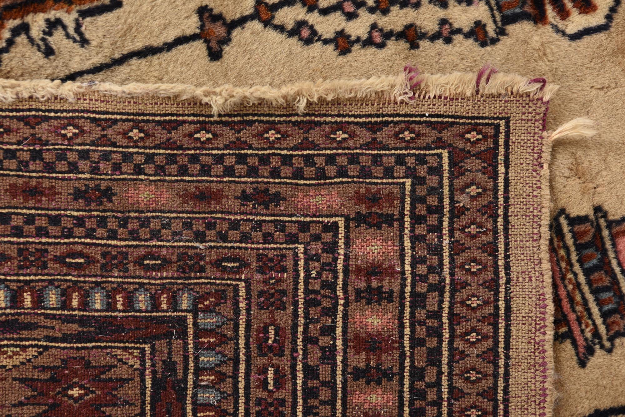 4' 3 x 6' 4 Hand Knotted Lahour Oriental Rug