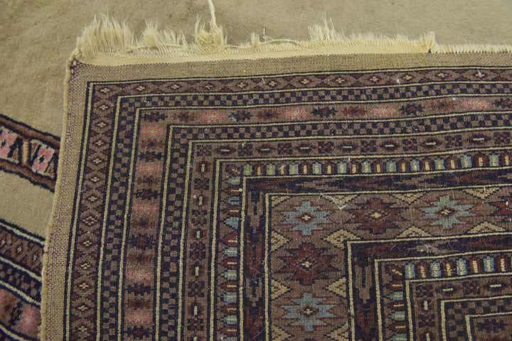 4' 3 x 6' 4 Hand Knotted Lahour Oriental Rug