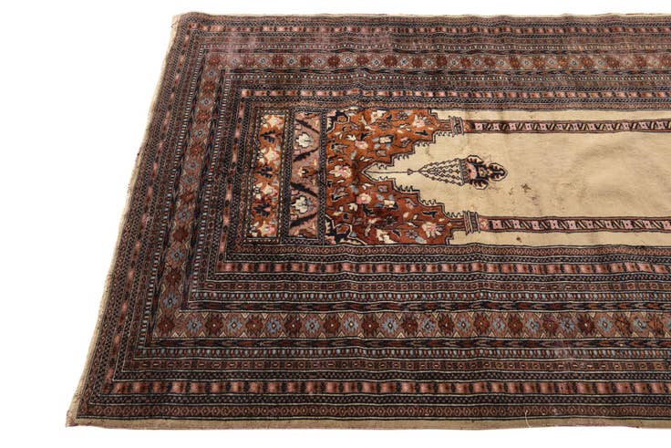 Detail image of 4' 3 x 6' 4 Hand Knotted Lahour Oriental Rug