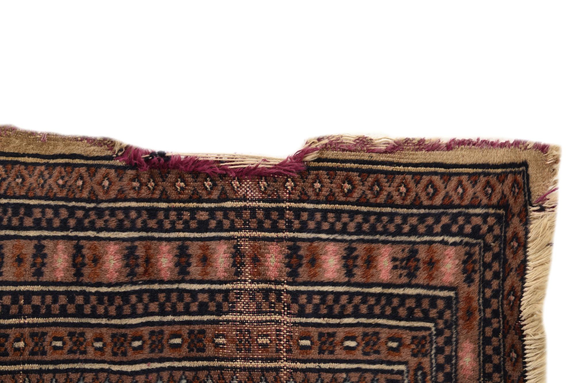 4' 3 x 6' 4 Hand Knotted Lahour Oriental Rug