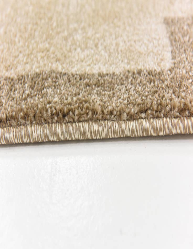 Detail image of 9' x 12' Lattice Rug