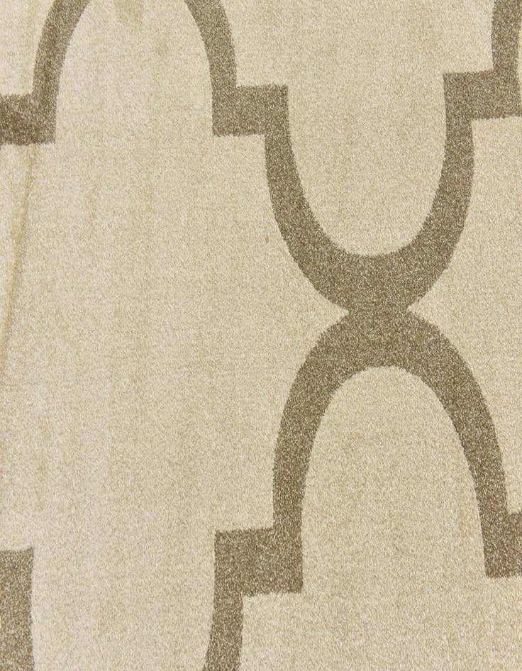 Detail image of 9' x 12' Lattice Rug