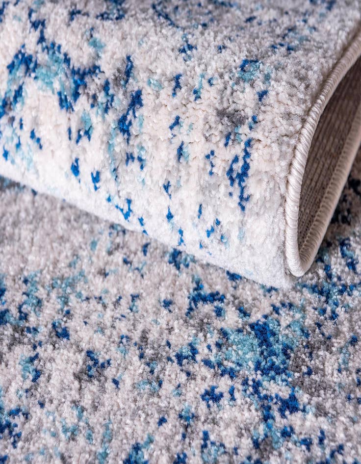 Detail image of 8' x 10' Legacy Rug