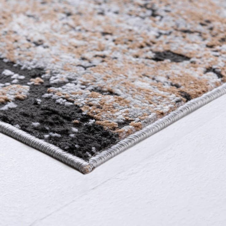 Detail image of 6' 1 x 9' Leipzig Rug