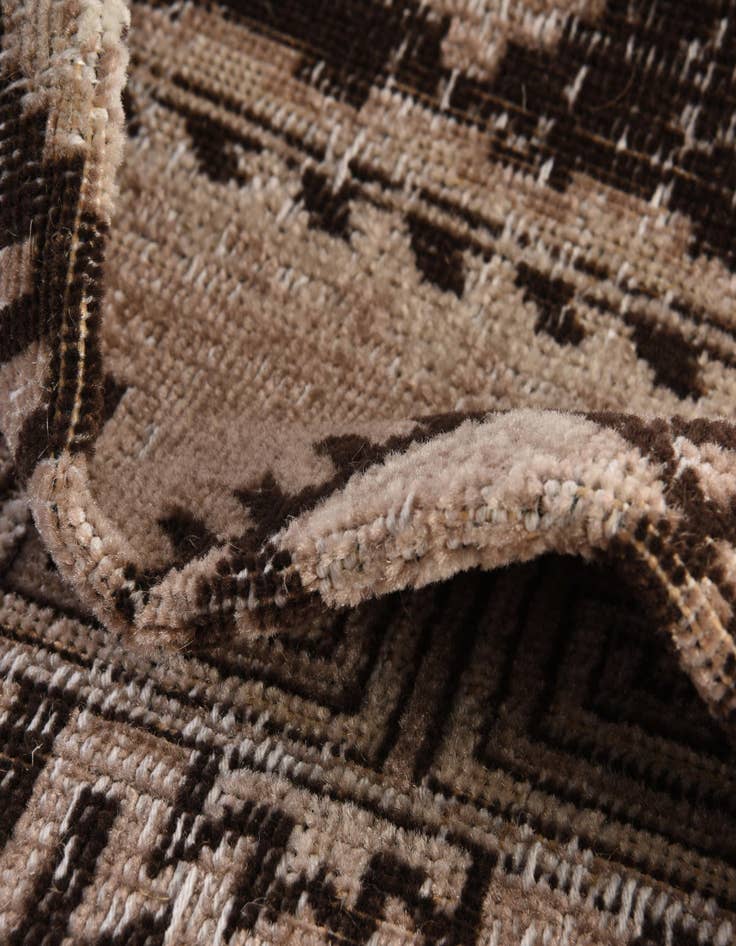 Detail image of 4' x 6' Lucerne Rug